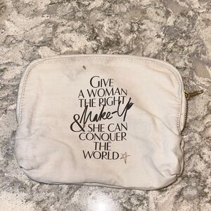 💄 Charlotte Tilbury Lip Print Makeup Bag – White Canvas Cosmetic Pouch